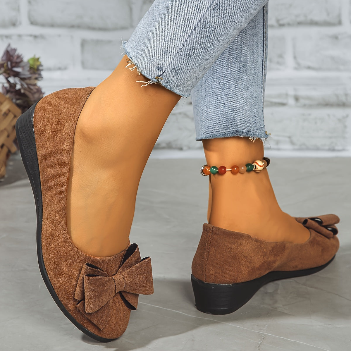 P|H - Bow-Front Comfort Wedges Sharon