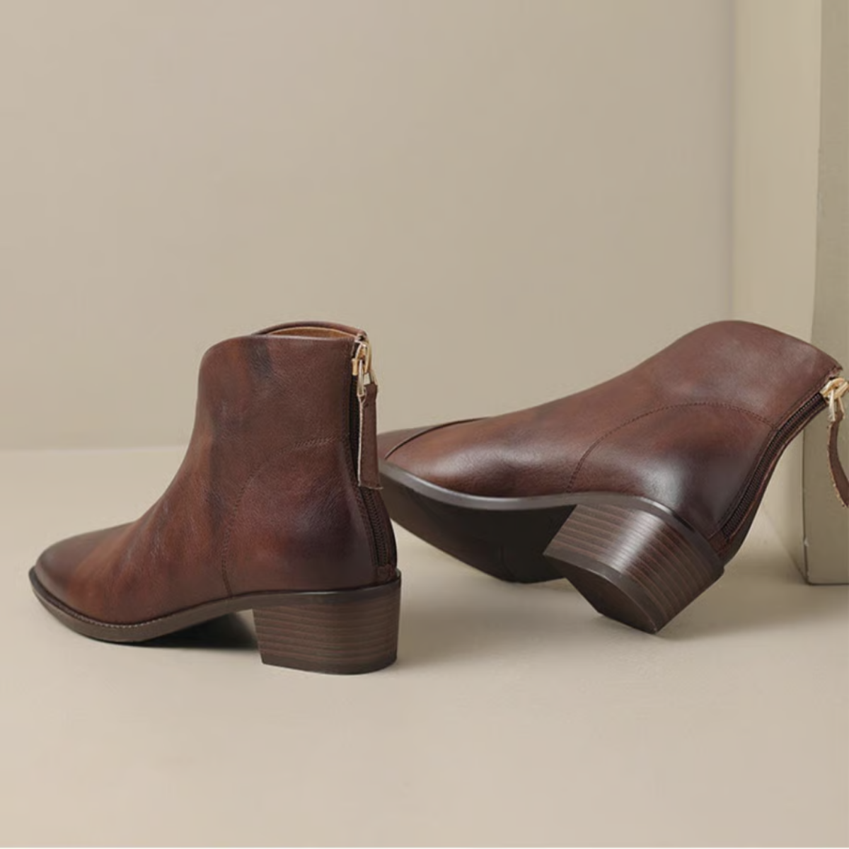 P|H - Elegant Leather Ankle Boots Natalie