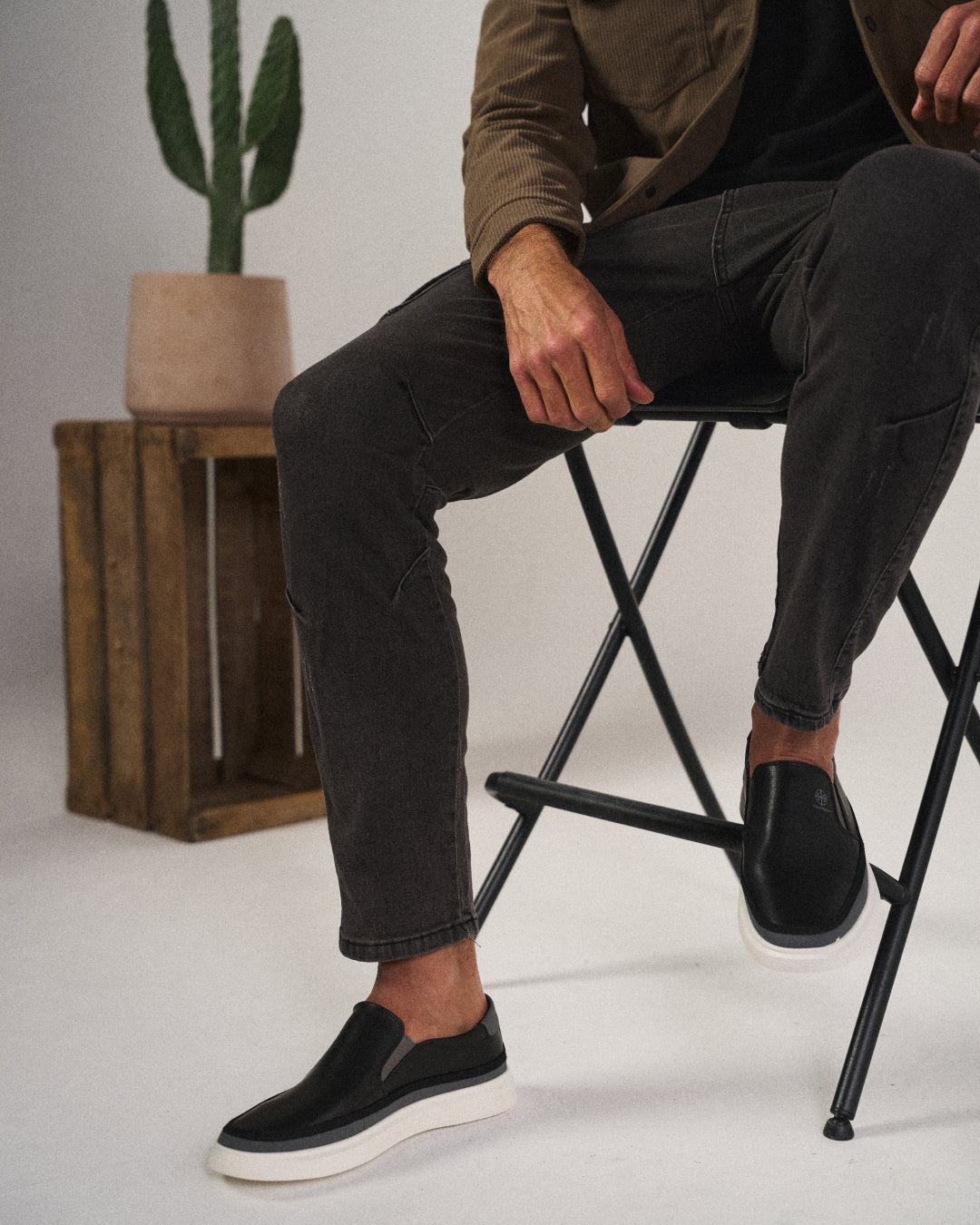P|H - Modern Slip-On Etienne