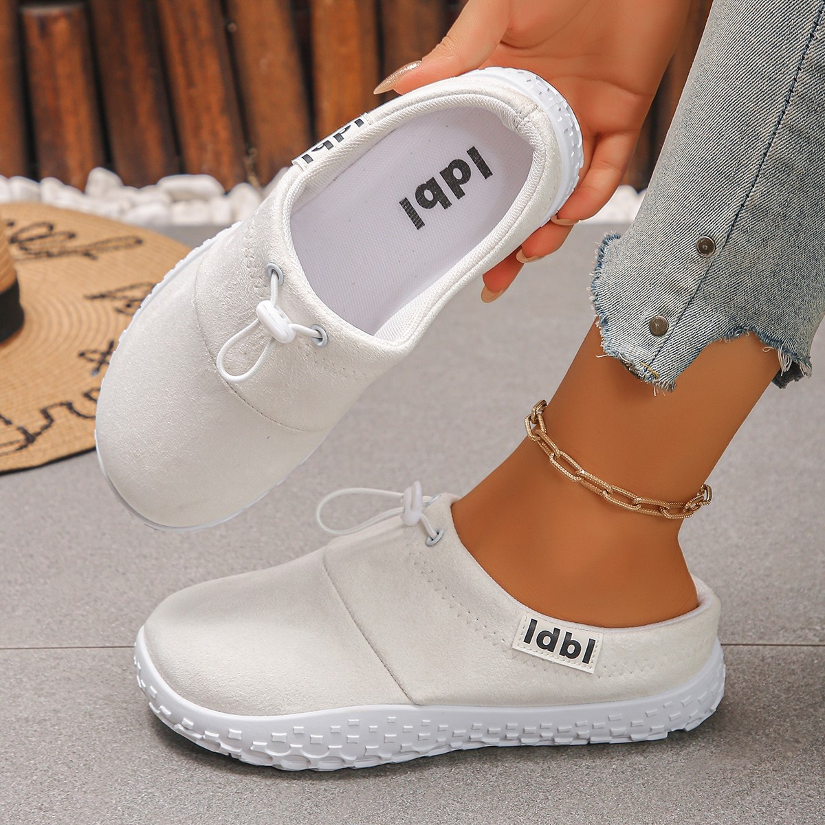 P|H - Wide-Fit Cushioned Comfort Clogs Joyce
